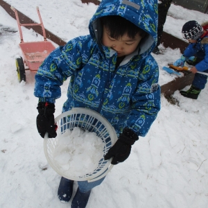 保護中: 雪遊び楽しんでます！