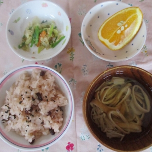 創立記念日　お祝いのお赤飯